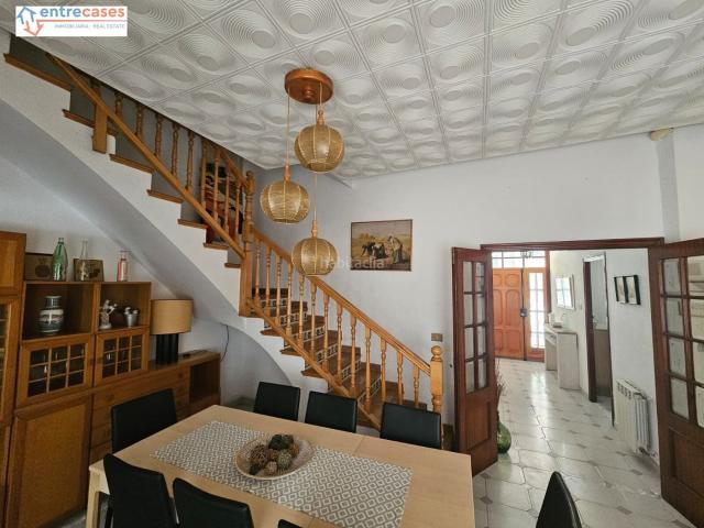 Casa en venta en Sagunt, Centro puerto. CASA TIPO DUPLEX ZONA 9 DE OCTUBRE. Casas.