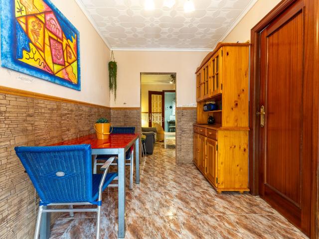 Casa en venta en Sagunt, Padre Jaime Los Cabos. Casa con gran terraza a tan solo 350 metros de la playa de Puerto de Sagunto. Casas.