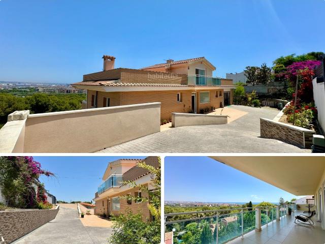 Casa en venta en Salou, Pla de Maset Cap de Salou Costa Dorada. Exclusivo chalet independiente con vistas al mar en El Mirador de Salou. Casas.