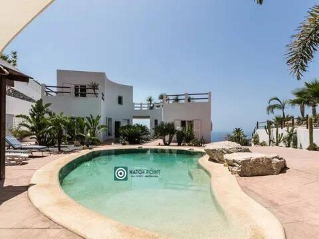 Casa en Venta en Salobreña