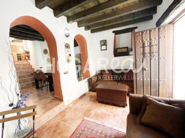 Casa en venta en Salares. Espectacular casa de pueblo con gran terraza y vistas a Salares La Axarquía. Casas.