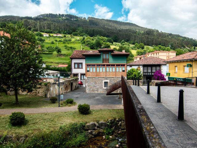 Casa en venta en Salas. CASA EN VENTA EN EL CENTRO DE SALAS. Casas.