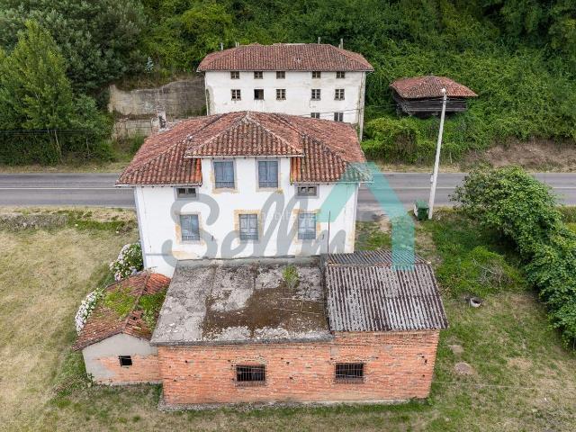 Casa en venta en Salas. Casas.