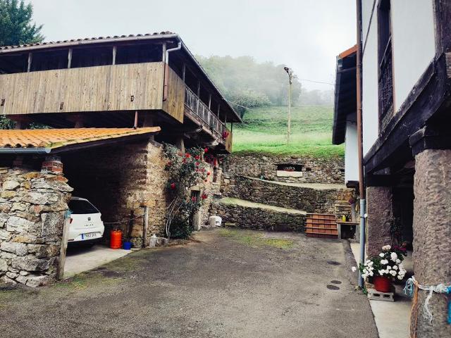 Casa en venta en Salas. Casería Las Mesas, Salas. Casas.