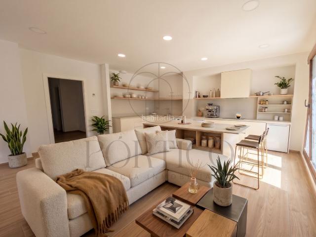 Casa en venta en Tui. ESPECTACULAR VIVIENDA A ESTRENAR CON 652 m DE PARCELA CERRADA. Casas.