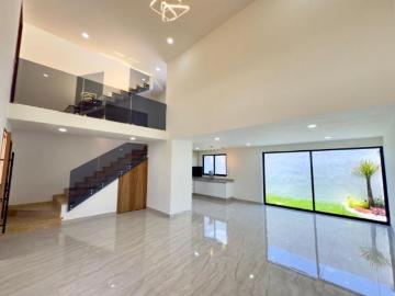 CASA EN VENTA EN SAN ANDRÉS CHOLULA SOBRE LA RECTA CERCA DE LA UDLAP