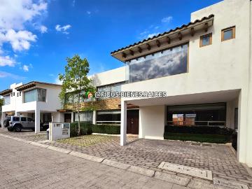 Casa en venta en San Andres Ocotlan, Calimaya, México