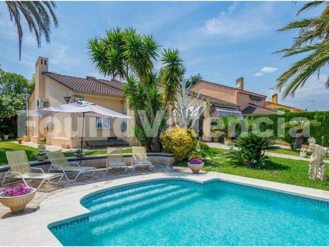 Casa en Venta en San Antonio de Benagéber