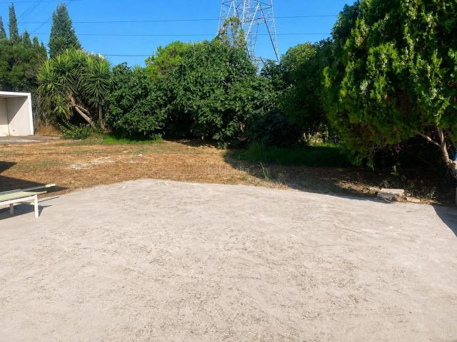 Casa en venta en San Antonio de Benagéber. OPORTUNIDAD DE INVERSIÓN PROINDIVISO DE PARCELA CON VIVIENDA. Casas San Antonio de.