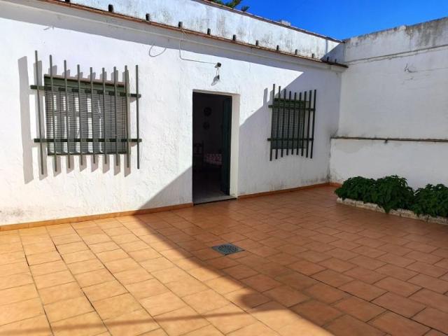 Casa en venta en San Bartolomé de la Torre, San Bartolome De La Torre