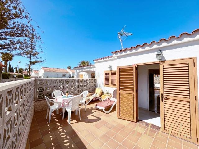 Casa en venta en San Bartolomé de Tirajana, Playa del Inglés. Bungalow con Doble Terraza en Complejo Los Arcos Privacidad y Confort en Playa del Inglés. Casas San Bartolomé de.