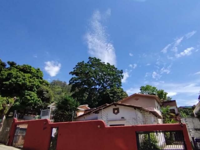 Casa en Venta en San Bernardino con 4 Anexos Indep. ¡Oportunidad!