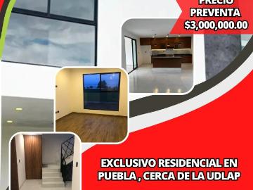 Casa en venta en San Bernardino Tlaxcalancingo, San Andrés Cholula, Puebla