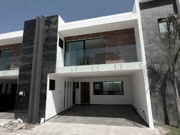 Casa en venta en San Bernardino Tlaxcalancingo, San Andrés Cholula, Puebla