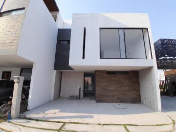 Casa en venta en San Bernardino Tlaxcalancingo, San Andrés Cholula, Puebla