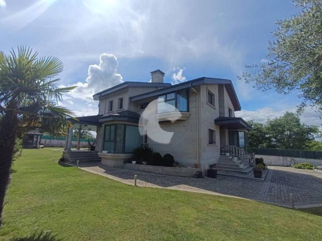 Casa en Venta en San Cibrao das Viñas