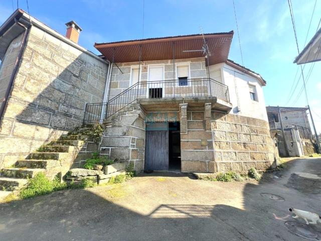 Casa en venta en San Cibrao das Viñas. Casas San Cibrao das.