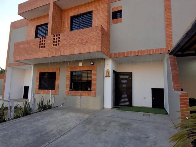 Casa en Venta en San Diego Carabobo 67 m2. 3 hab
