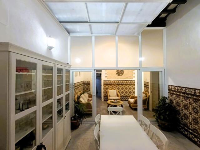 Casa en venta en San Fernando, Centro Ciudad. Preciosa Casa en Centro Histórico de San Fernando. Casas San.