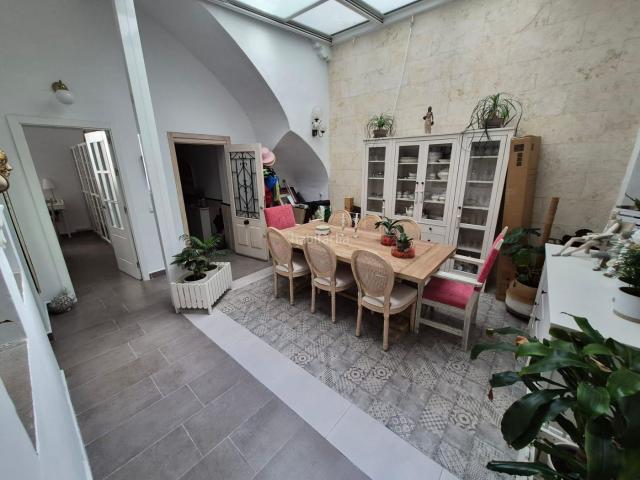 Casa en venta en San Fernando, El Carmen. Casa en planta baja junto a calle Real. Casas San.