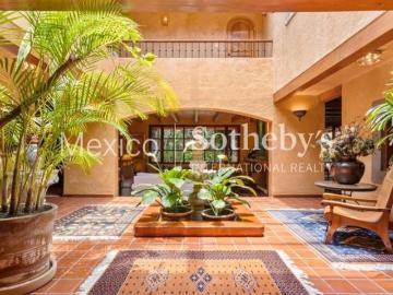 Casa en Venta en San Jerónimo Lídice Casa de los Reflejos