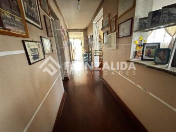 Casa en Venta en San Joaquín 4 dormitorios 2 baños