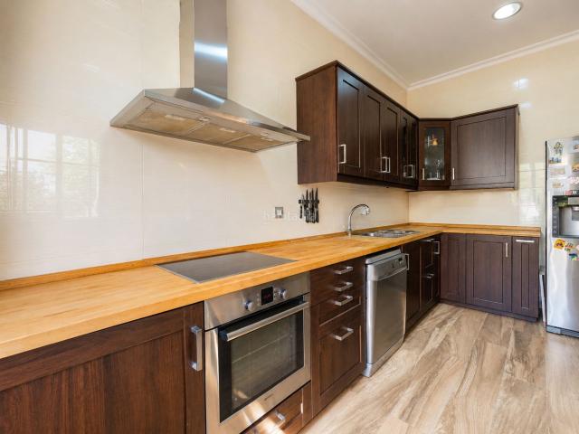 Casa en venta en San Jose de la Rinconada. Casa o chalet independiente en venta en calle San José de la Rinconada. Casas San Jose de la.