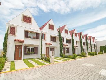 Casa en venta en San Lorenzo Almecatla, Cuautlancingo, Puebla