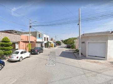 CASA EN VENTA EN SAN LUIS POTOSI COL. SANTA MONICA
