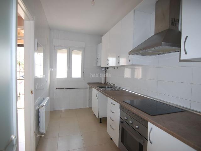 Casa en venta en San Martín de la Vega. CHALET ADOSADO EN LA MEJOR ZONA DEL MUNICIPIO !. Casas San Martín de la.