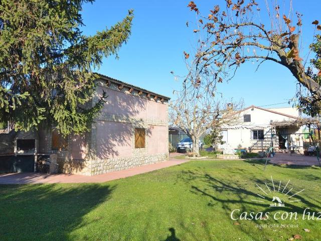 Casa en venta en San Mateo de Gállego. Chalet en Urbanización El Saso en San Mateo de Gallego. Casas San Mateo de.