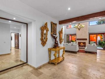 Casa en venta en San Miguel de Allende en privada a solo 10 minutos del centro
