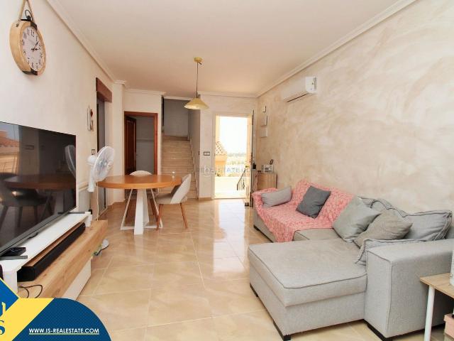 Casa en venta en San Miguel de Salinas. Casa con piscina comunitaria, en la provincia de Alicante, en la localidad de San Miguel de Salinas. 3 habitaciones 147 m² A 8. Casas San Miguel de.