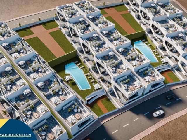 Casa en venta en San Miguel de Salinas. Casas en construcción con piscina comunitaria, en la provincia de Alicante, en la localidad de San Miguel de Salinas. 2 habitacion. Casas San Miguel de.