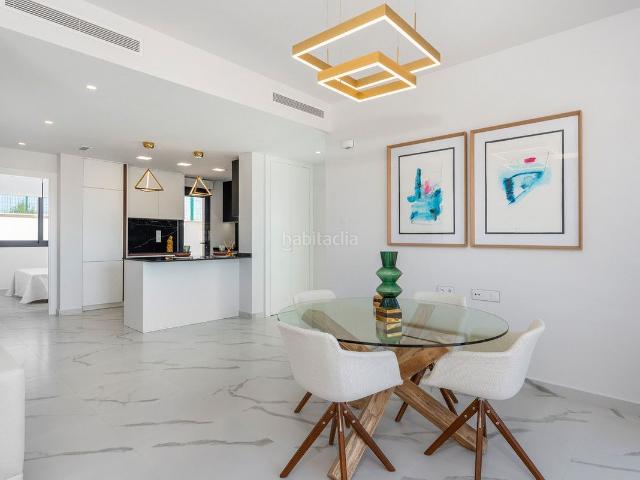 Casa en venta en San Miguel de Salinas. Casas San Miguel de.