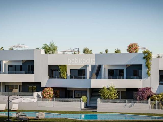 Casa en venta en San Miguel de Salinas. Casas San Miguel de.