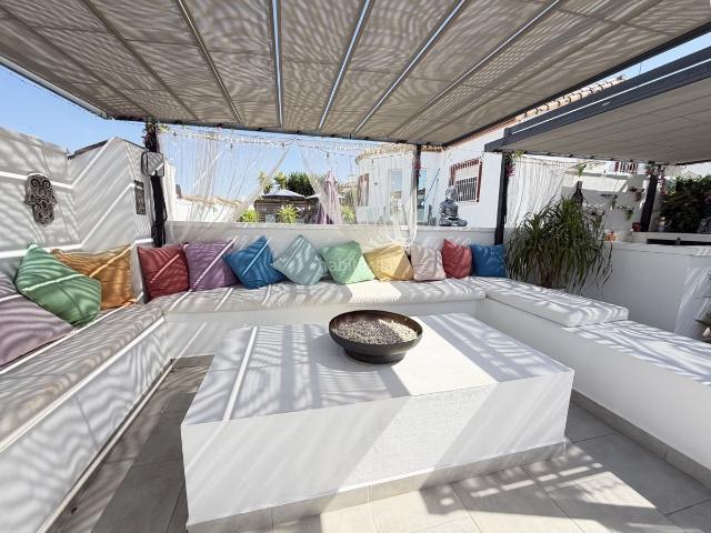 Casa en venta en San Miguel de Salinas. Casas San Miguel de.