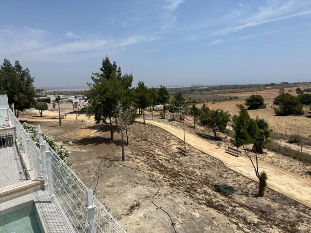 Casa en venta en San Miguel de Salinas. Casas San Miguel de.