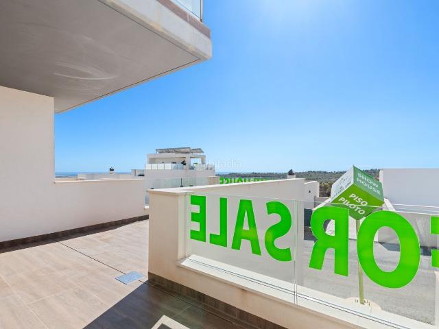 Casa en venta en San Miguel de Salinas. Exclusivo bungalow de obra nueva con 2 dormitorios y amplias zonas exteriores en San Miguel de Salinas. Casas San Miguel de.