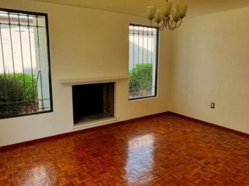 Casa en Venta en San Miguel Totocuitlapilco