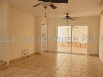 Casa en Venta en San Miguelito Brisas del Golf Panamá 350 m2. 3 hab