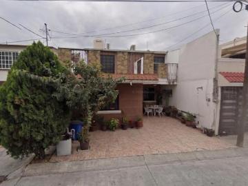 CASA EN VENTA EN SAN NICOLÁS DE LOS GARZA