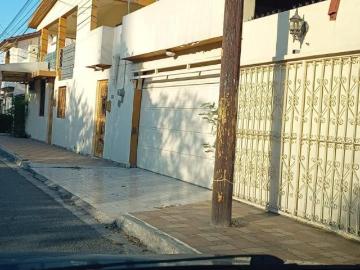 Casa en venta en San Nicolás, Villa Universidad