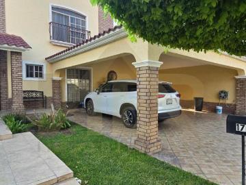 Casa en Venta en SAn Patricio Plus
