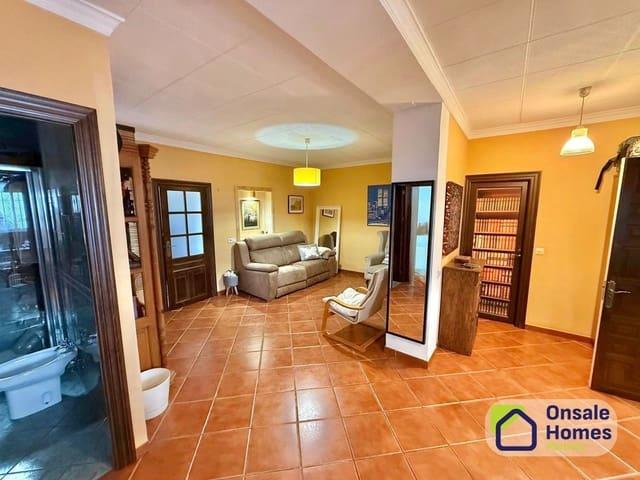 Casa en venta en San Pedro de Alcantara, Málaga Costa del Sol