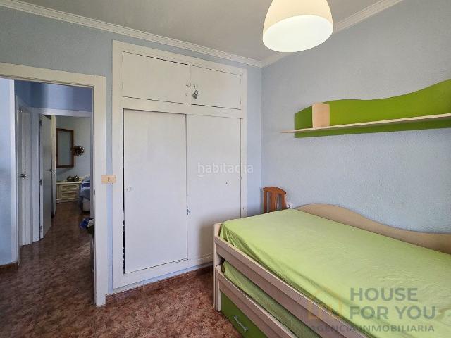 Casa en venta en San Pedro del Pinatar, Lo Pagán. Bungalow en 1ª planta a cuatro minutos a pie de la playa. Casas San Pedro del.