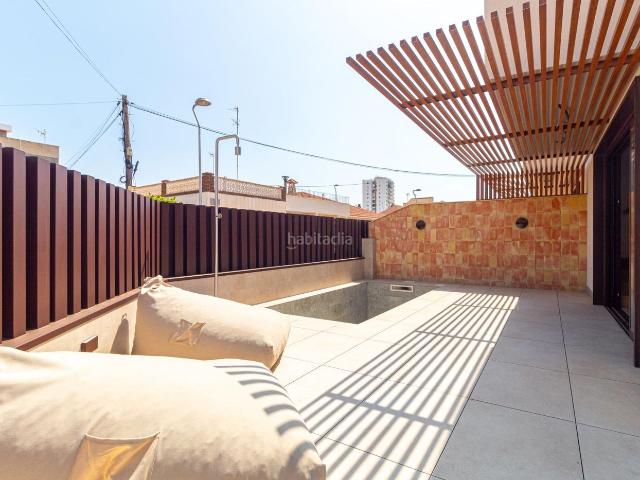 Casa en venta en San Pedro del Pinatar, Lo Pagán. Donde el Mediterraacuteneo empieza en la puerta de tu casaA tan solo 250 metros de la playa de Santiago de la Ribera y de su emble. Casas San Pedro.