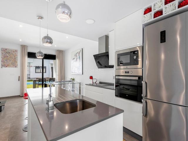 Casa en venta en San Pedro del Pinatar, Lo Pagán. REFampnbspMT58966 ConstruidoPatio delanteroPiscina comunitaria 2 Bantildeos2 HabitacionesAntildeo de construccion 2017Podemos ayud. Casas San Pedro.