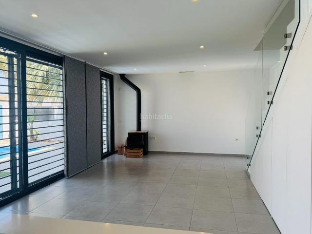 Casa en venta en San Pedro del Pinatar, Los Peñascos El Salero Los Imbernones. Villa de lujo con piscina privada en venta en San Pedro del Pinatar ndash vida exclusiva en la Costa Caacutelida Descubra.