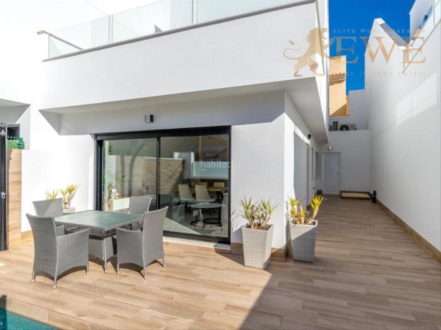 Casa en venta en San Pedro del Pinatar, San Pedro del Pinatar. Excelente casa adosada a 5 km de la playa en San Pedro del Pinatar. Casas San Pedro del.